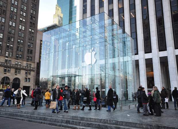 Apple Store, Apple Layoffs