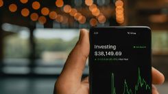 Stock charts on a phone