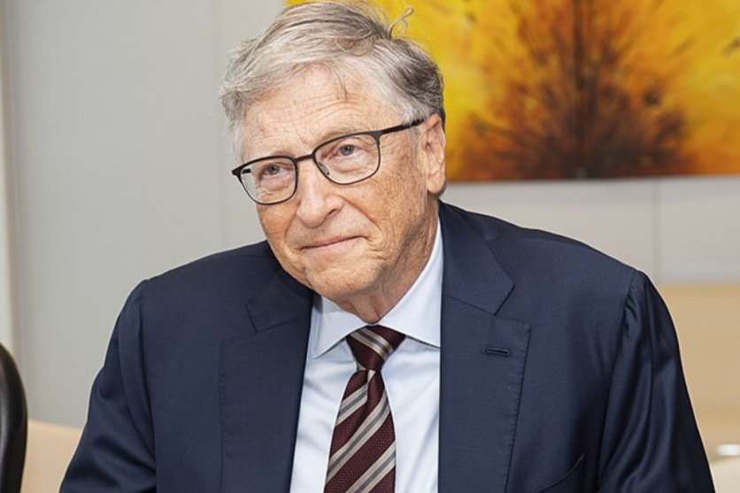 Bill Gates AI regulation warning during CNN interview