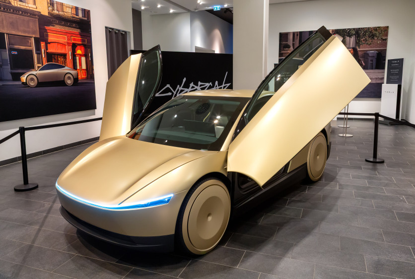 Tesla Cybercab - Berlin 2024